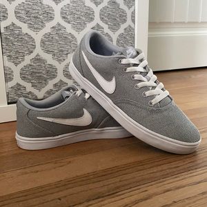 Nike Solarsoft SB Check Sneakers